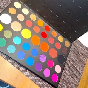 James Charles pallet